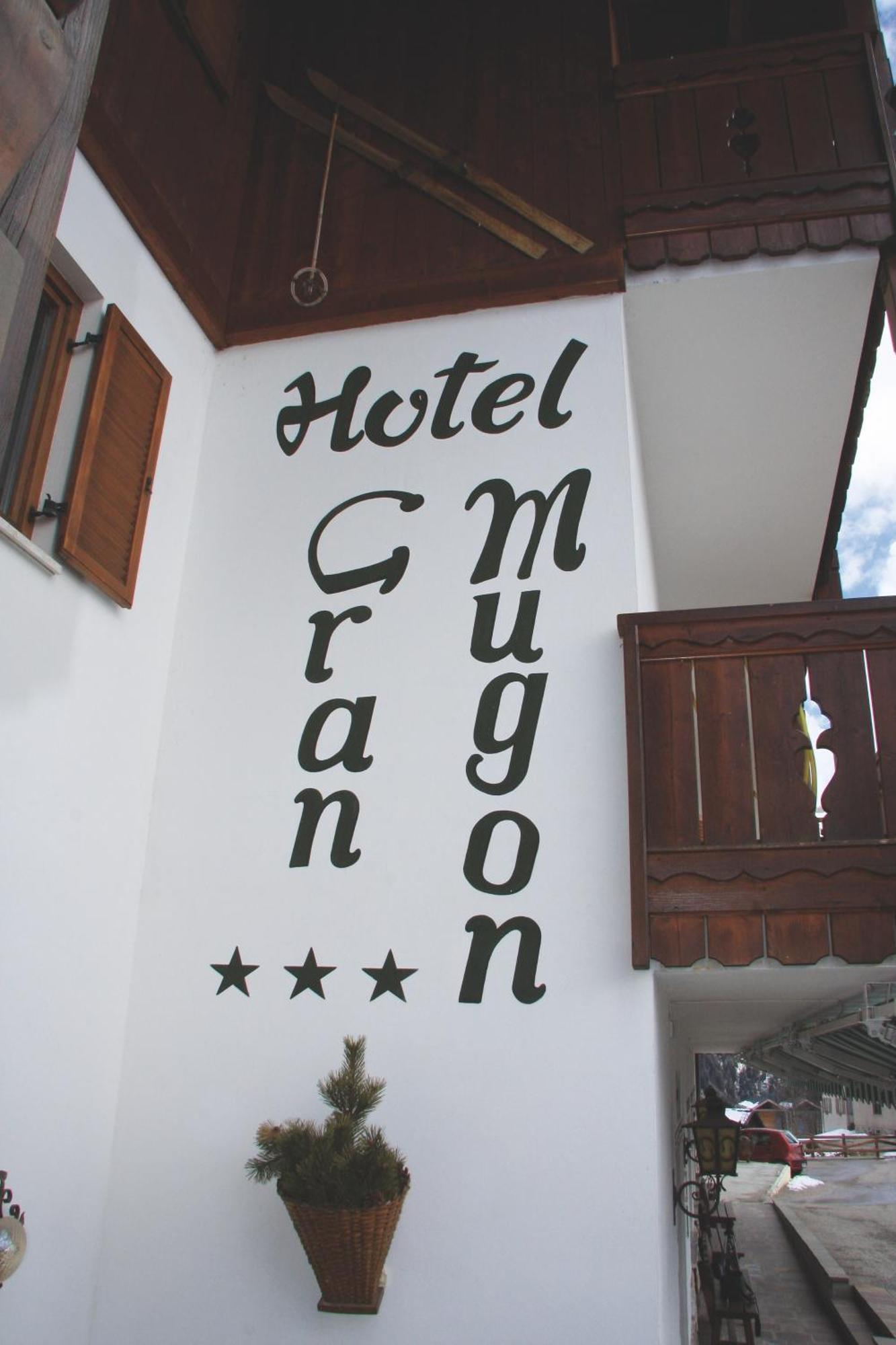 Hotel Gran Mugon Виго ди Фаса Екстериор снимка